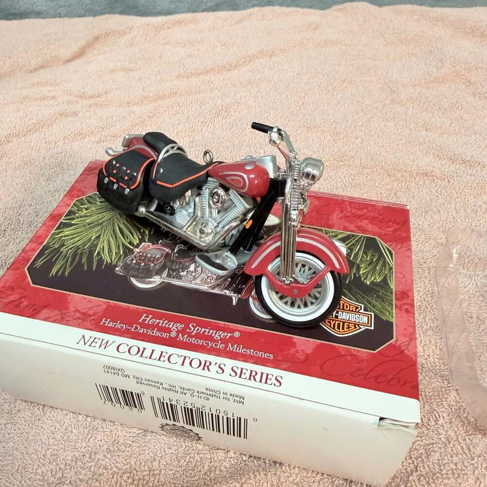 Hallmark Keepsake Ornament Harley-Davidson Heritage Springer 1999